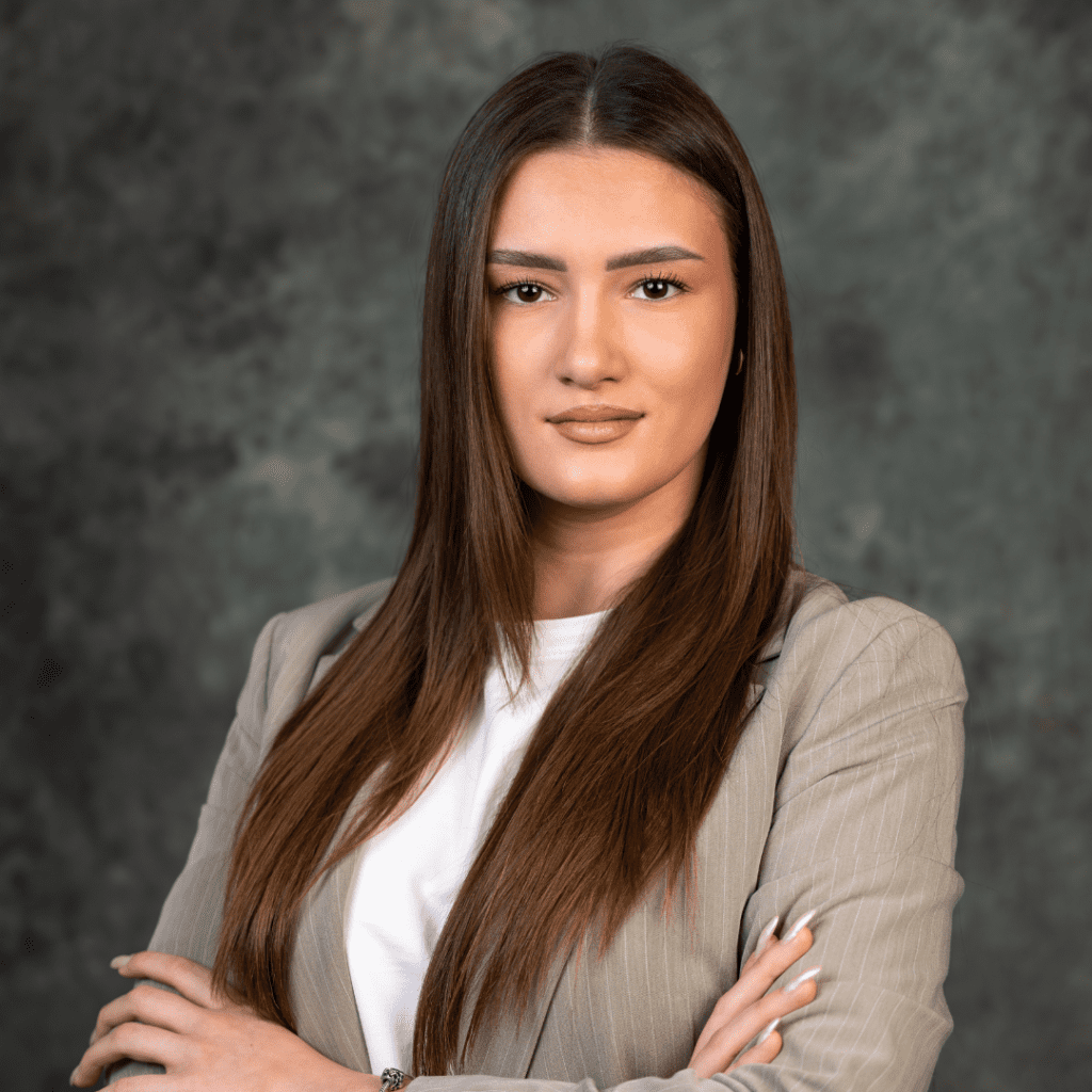 UNA SAVIĆ